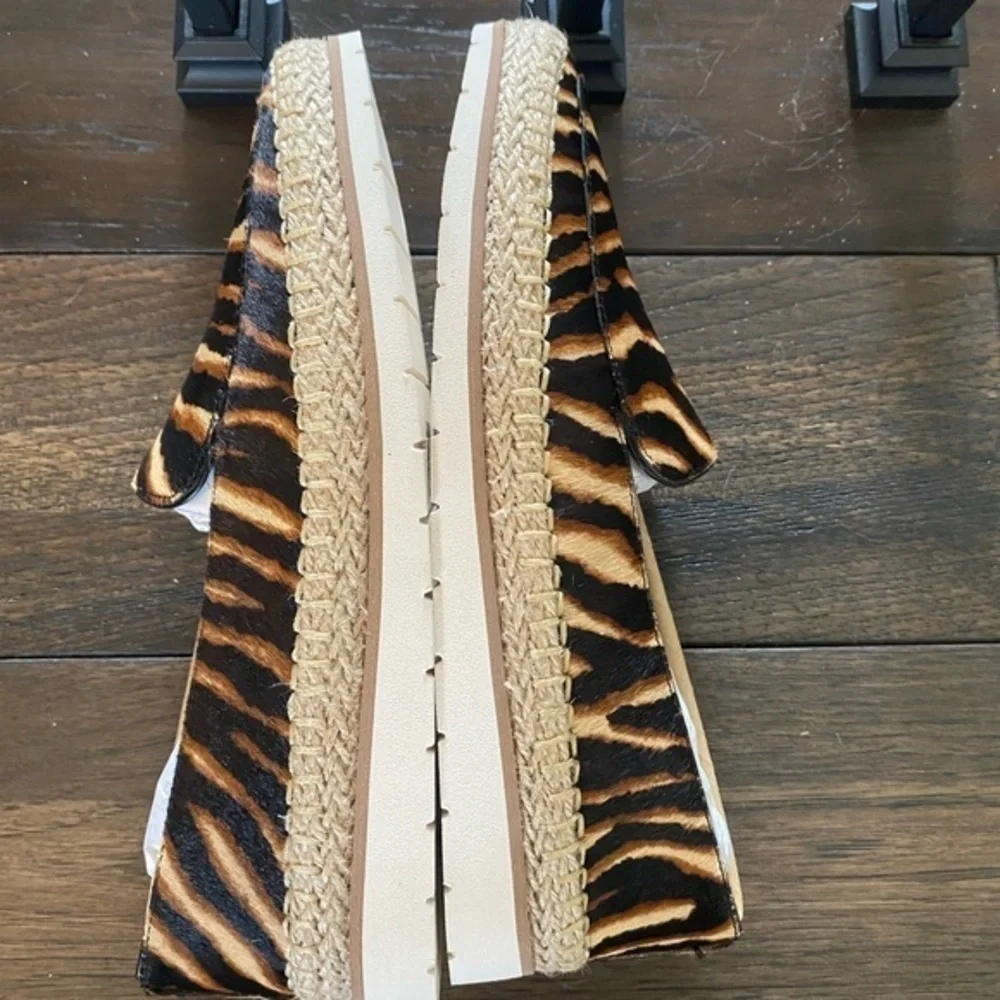 Kenneth Cole Calf Hair Tan Brown Zebra Print Jaxx Loafers NIB Retail $120 FIRM